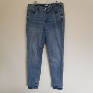 Old Navy High Rise Rockstar Jeans